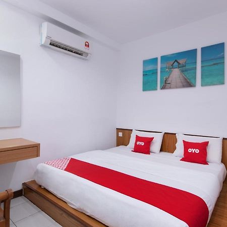 Oyo 89345 Api-Api Gh Hotel Kota Kinabalu Bagian luar foto