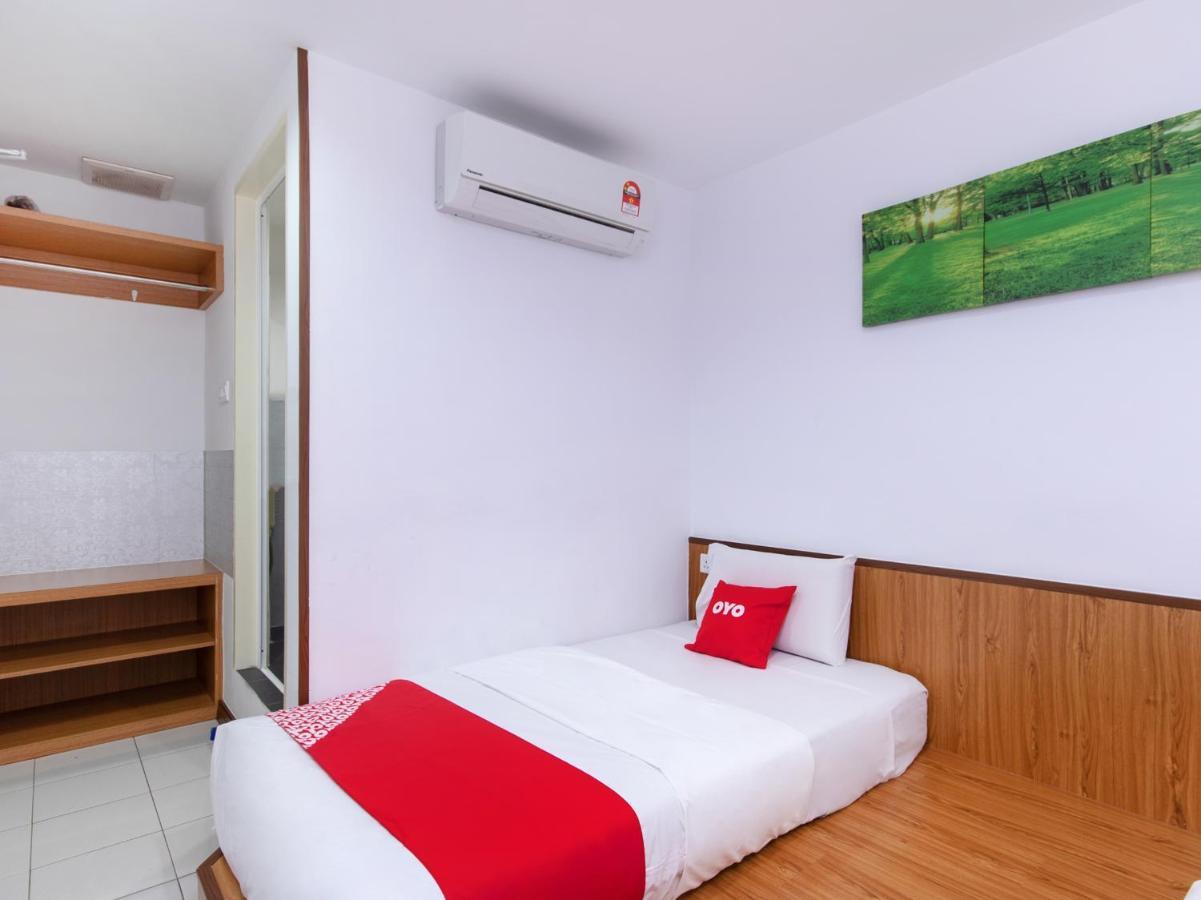 Oyo 89345 Api-Api Gh Hotel Kota Kinabalu Bagian luar foto